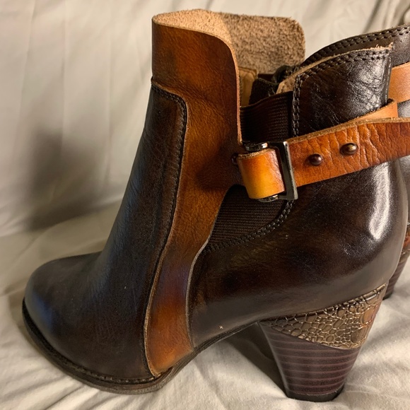 Corkys Artwell Booties - Picture 1 of 6